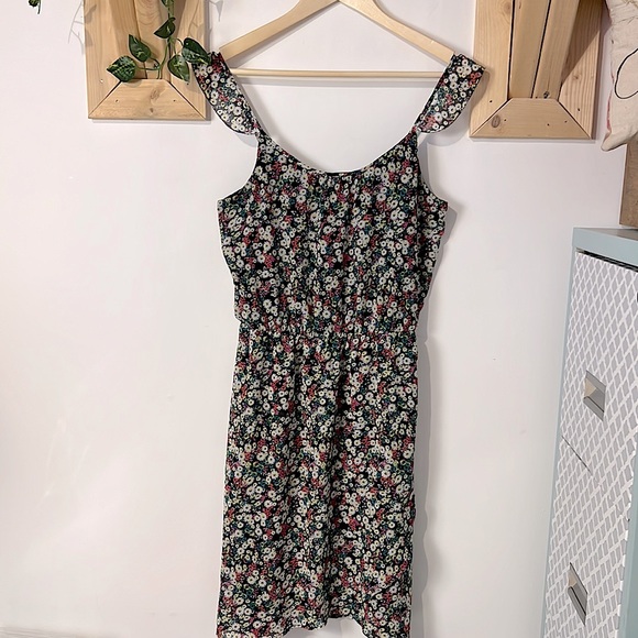 Reitmans floral sundress - Picture 1 of 9